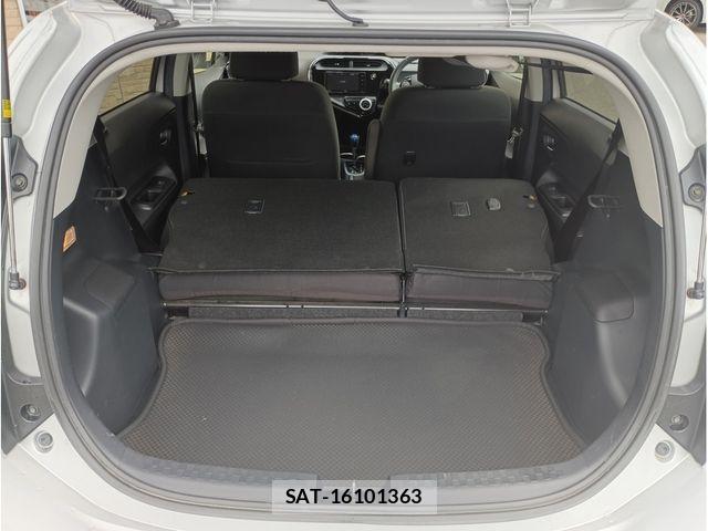 Toyota AQUA 2017-12 7960481-13
