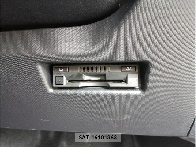 Toyota AQUA 2017-12 7960481-18