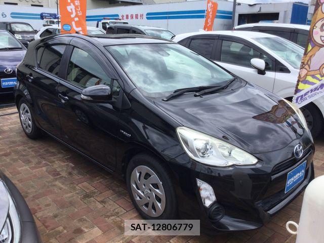 Toyota AQUA 2017-06 7960480-2
