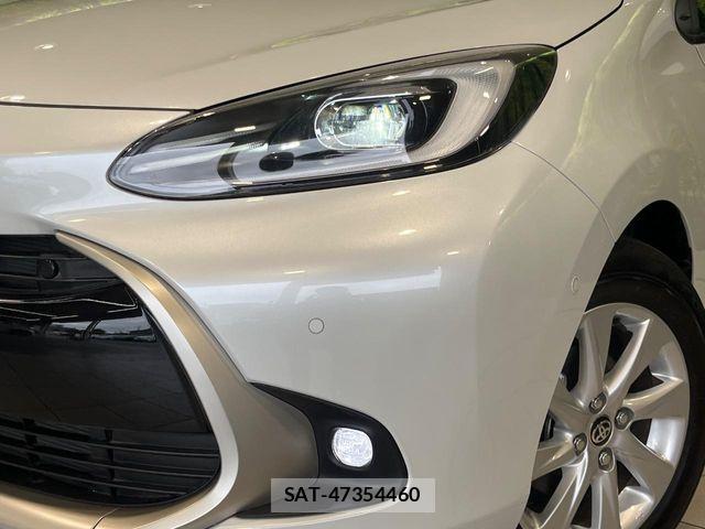 Toyota AQUA 2024-08 7960465-11