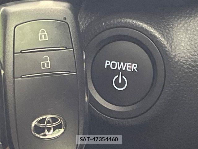 Toyota AQUA 2024-08 7960465-6