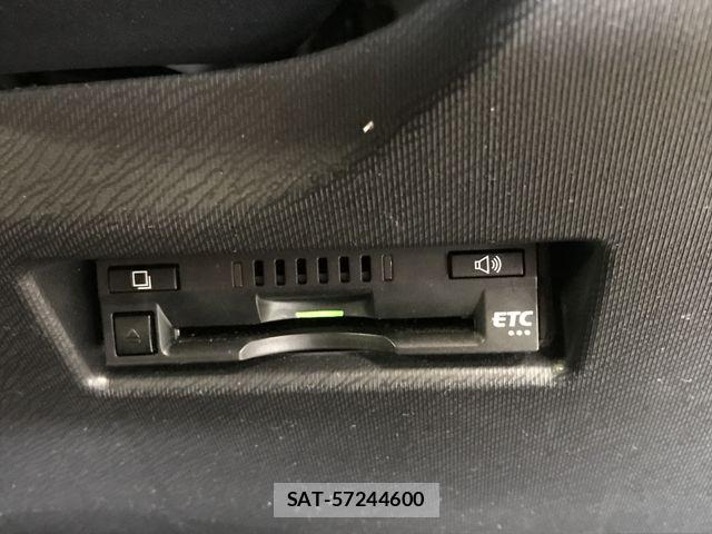 Toyota AQUA 2018-11 7960478-15