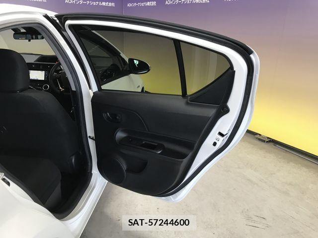 Toyota AQUA 2018-11 7960478-20