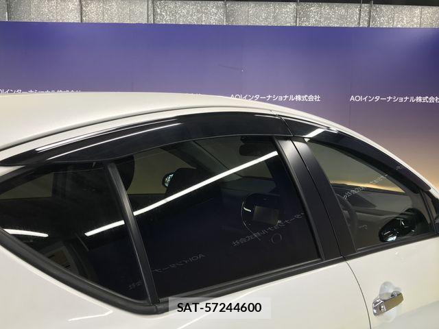 Toyota AQUA 2018-11 7960478-23
