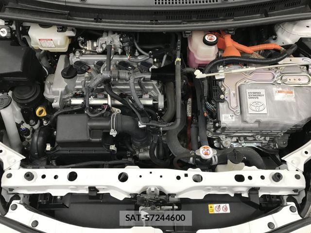 Toyota AQUA 2018-11 7960478-29