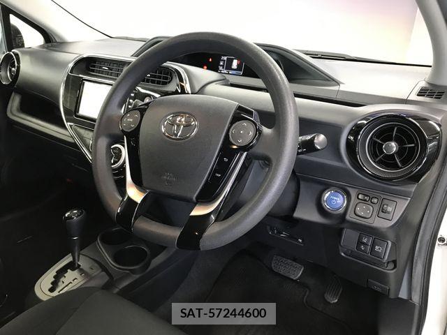 Toyota AQUA 2018-11 7960478-7