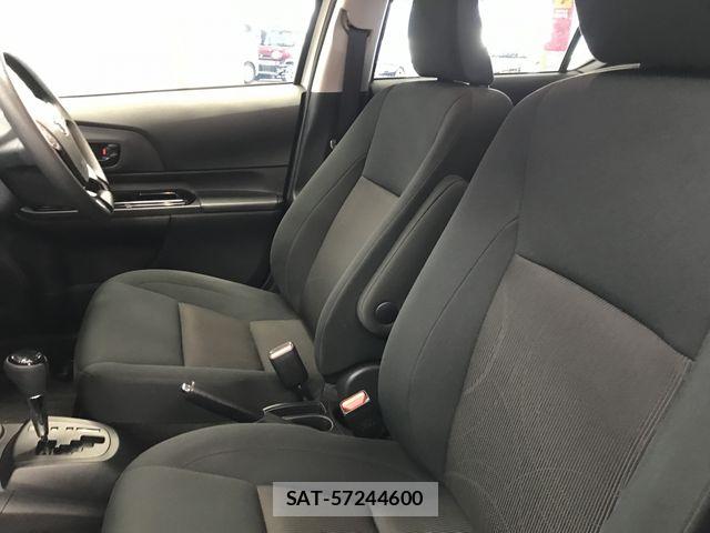 Toyota AQUA 2018-11 7960478-8