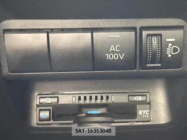 Toyota AQUA 2021-11 7960479-27