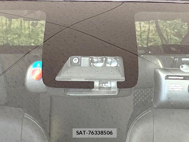 Toyota AQUA 2019-03 7960476-4