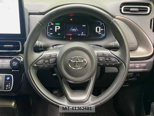 Toyota AQUA 2021-07 7978466-10