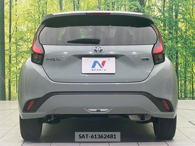 Toyota AQUA 2021-07 7978466-14