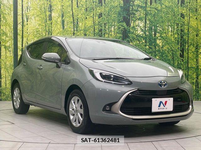 Toyota AQUA 2021-07 7978466-15