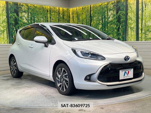 Toyota AQUA 2022-01 7978461-15