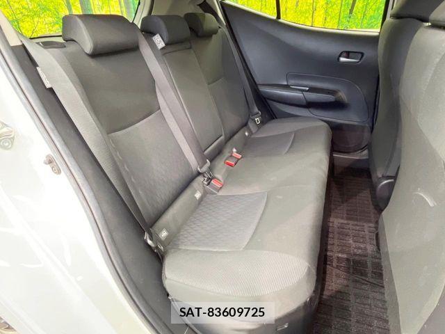Toyota AQUA 2022-01 7978461-8