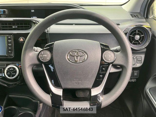 Toyota AQUA 2021-06 7978473-10