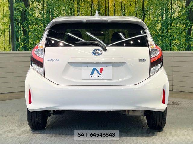 Toyota AQUA 2021-06 7978473-14