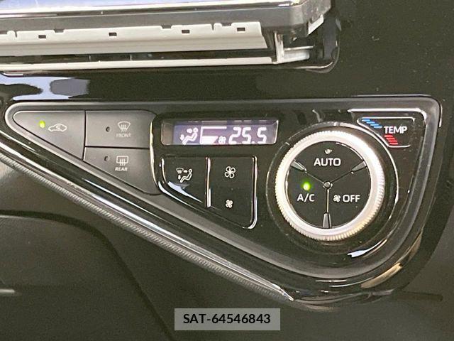 Toyota AQUA 2021-06 7978473-6