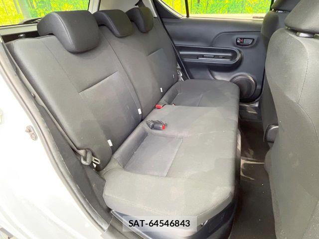Toyota AQUA 2021-06 7978473-8