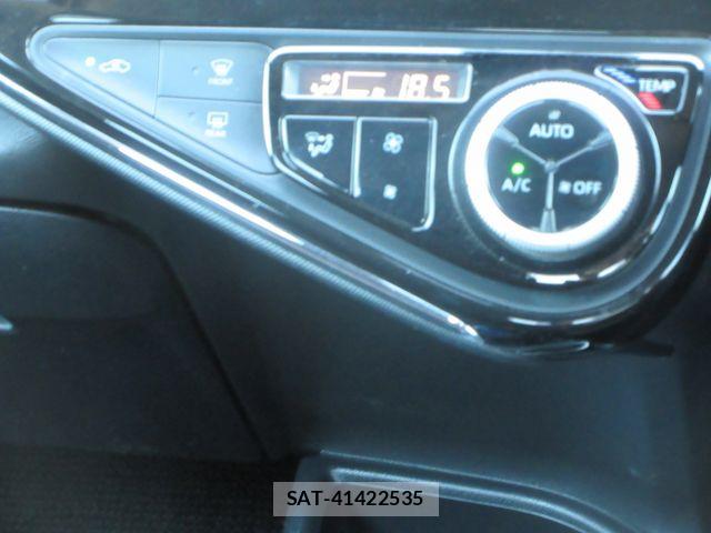 Toyota AQUA 2019-03 7978475-11