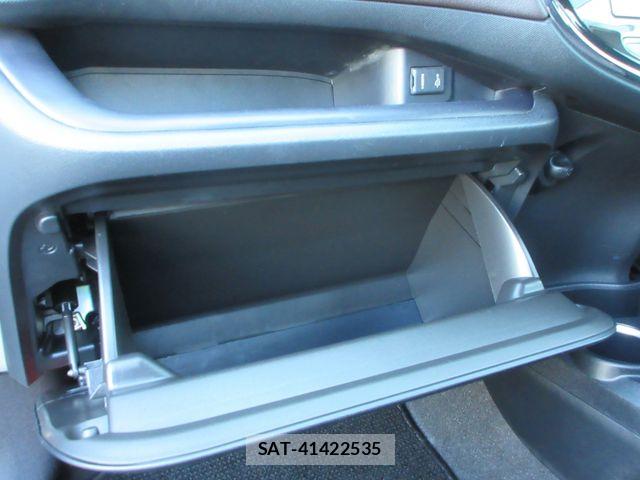 Toyota AQUA 2019-03 7978475-13