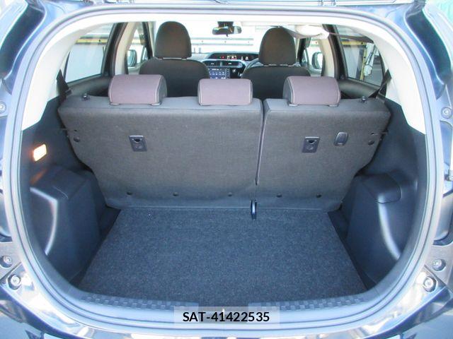 Toyota AQUA 2019-03 7978475-16
