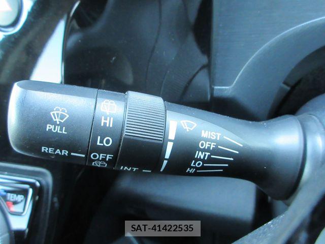 Toyota AQUA 2019-03 7978475-26