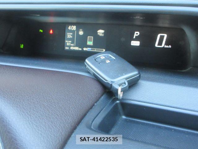 Toyota AQUA 2019-03 7978475-4