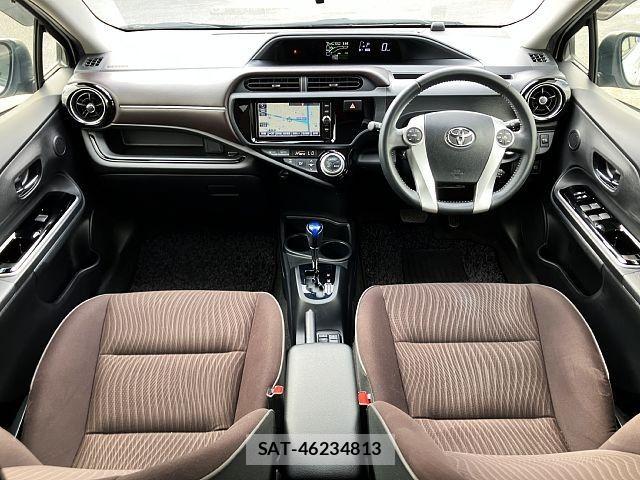 Toyota AQUA 2017-03 7978474-1