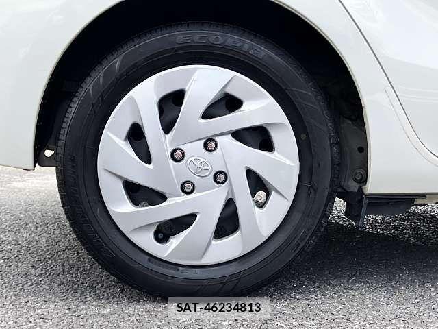 Toyota AQUA 2017-03 7978474-3