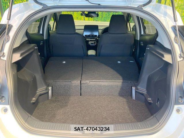 Toyota AQUA 2023-02 7978463-9