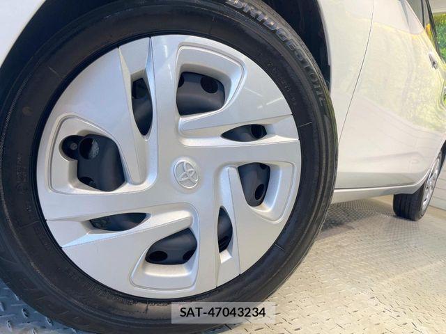 Toyota AQUA 2023-02 7978463-12
