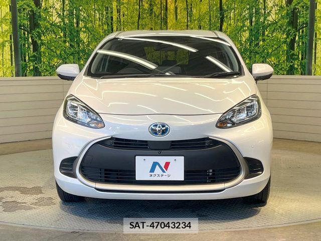 Toyota AQUA 2023-02 7978463-13
