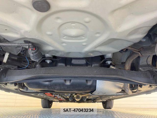 Toyota AQUA 2023-02 7978463-18