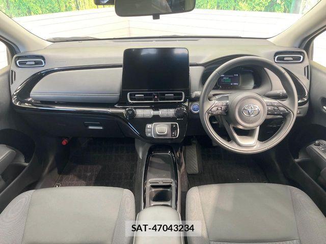 Toyota AQUA 2023-02 7978463-1