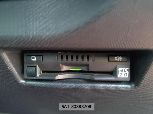 Toyota AQUA 2019-03 7978469-19