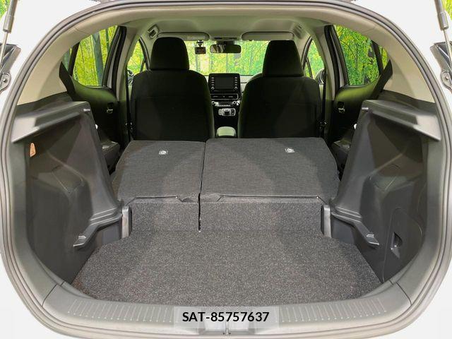 Toyota AQUA 2023-11 7978462-9