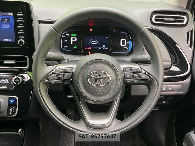 Toyota AQUA 2023-11 7978462-10