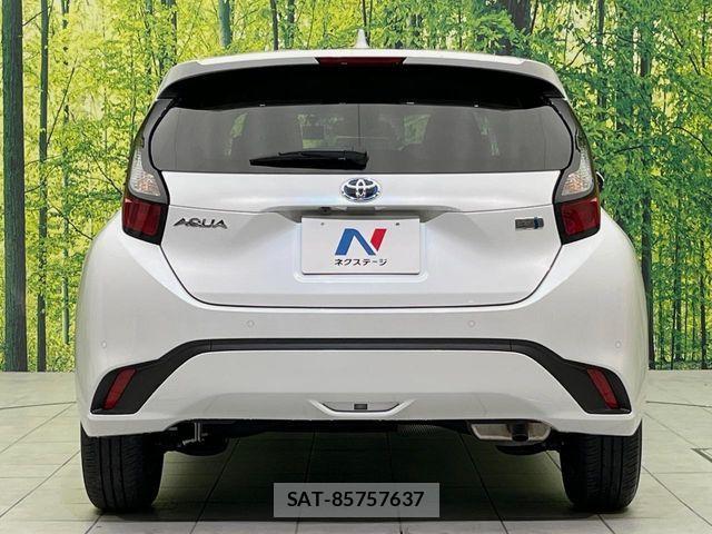 Toyota AQUA 2023-11 7978462-14