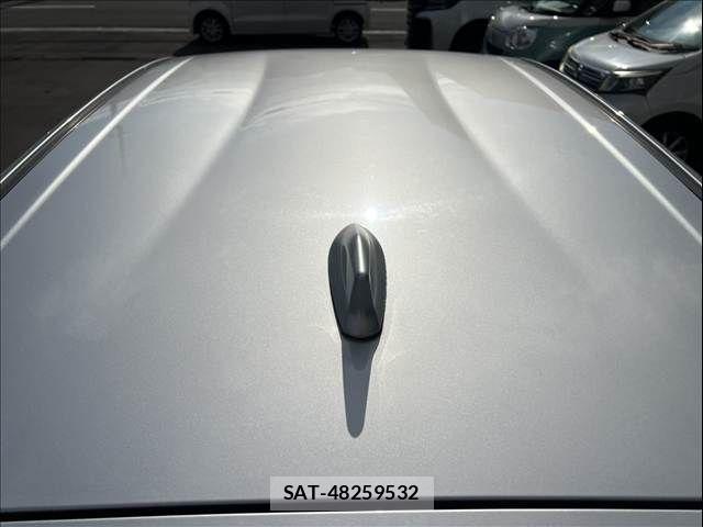 Toyota AQUA 2021-04 7978479-10