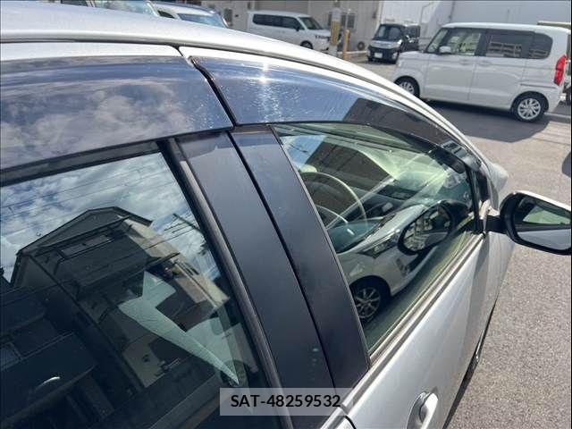 Toyota AQUA 2021-04 7978479-28