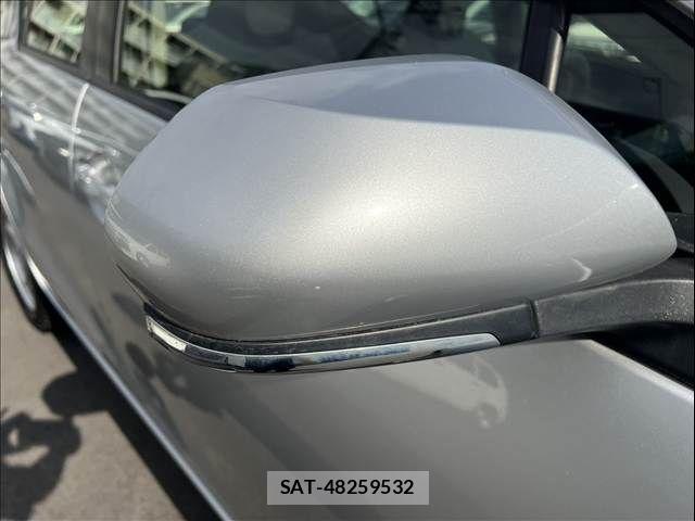 Toyota AQUA 2021-04 7978479-29