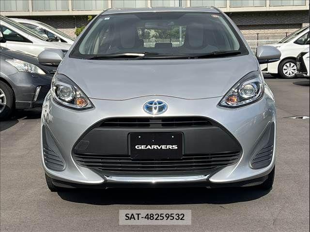 Toyota AQUA 2021-04 7978479-3