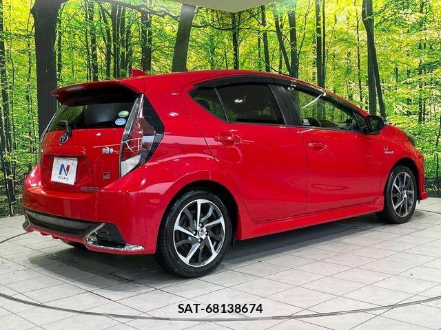 Toyota AQUA 2019-06 7978468-13