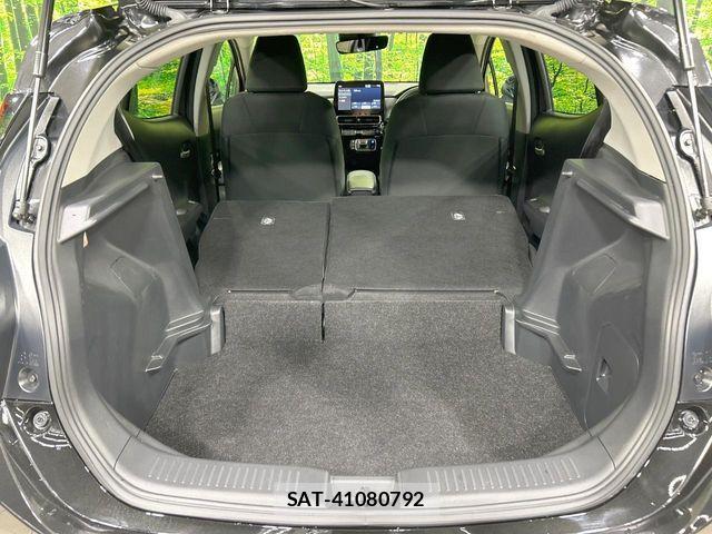 Toyota AQUA 2024-08 7978460-9