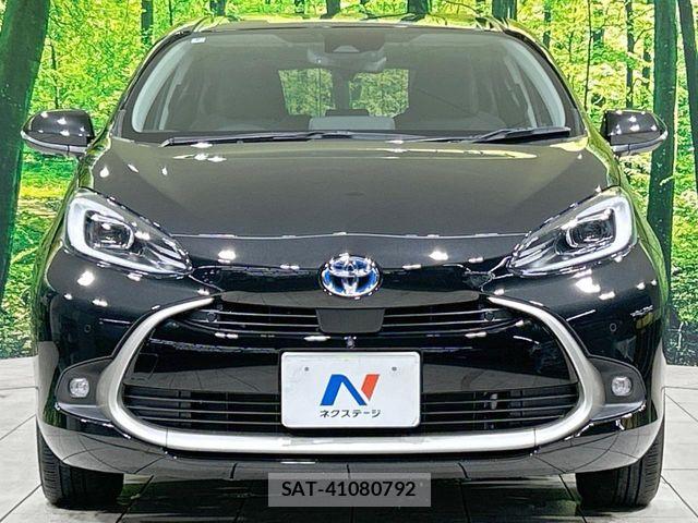 Toyota AQUA 2024-08 7978460-13