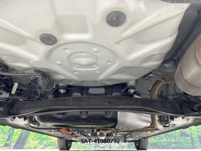 Toyota AQUA 2024-08 7978460-18