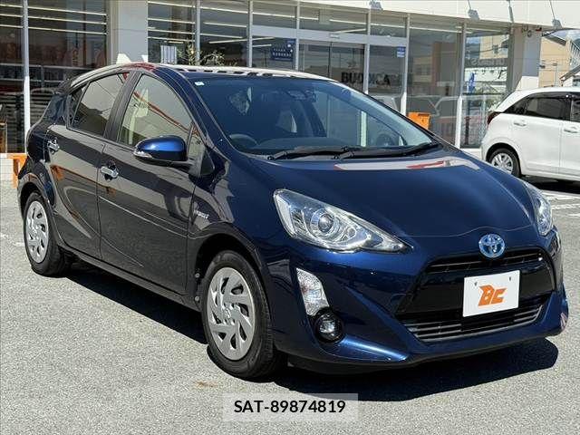 Toyota AQUA 2016-07 7978490-9