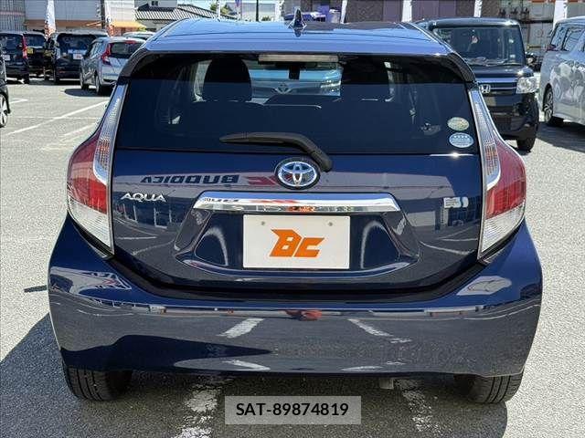 Toyota AQUA 2016-07 7978490-13