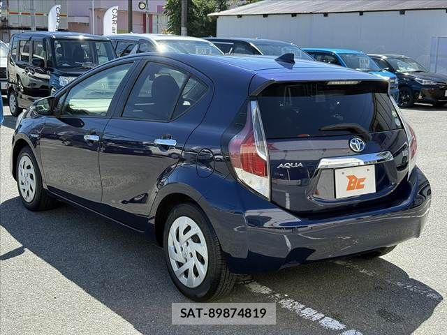 Toyota AQUA 2016-07 7978490-14