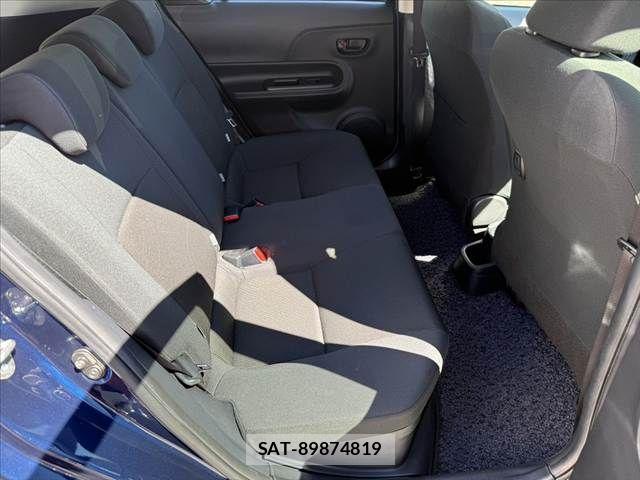 Toyota AQUA 2016-07 7978490-17